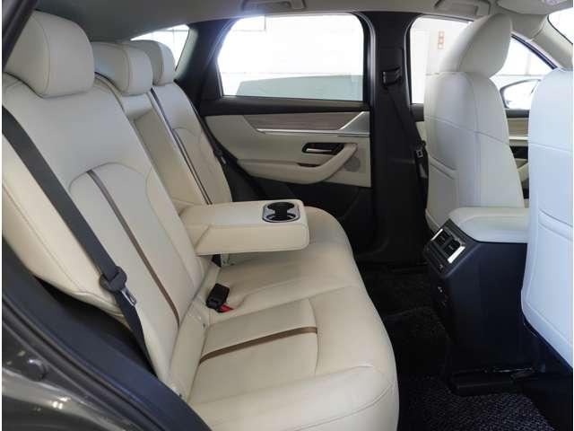 CX-60 3.3 XDハイブリッド エクスクルーシブ モダン ディーゼ 白革シート BOSE 360°ビュー・モニター(18枚目)