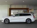 V60 ウルトラ B4 2025M 登録済未使用車 アンバーレザー 中古車画像_2