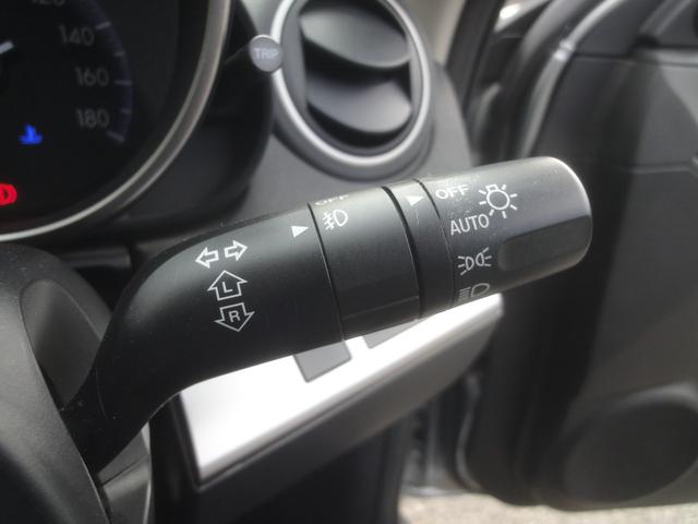 アクセラ ２０Ｅ－スカイアクティブ　スカイアクティブ　プッシュスタート　ナビ　バックカメラ　ＥＴＣ　オートライト　純正１５インチアルミホイール（10枚目）