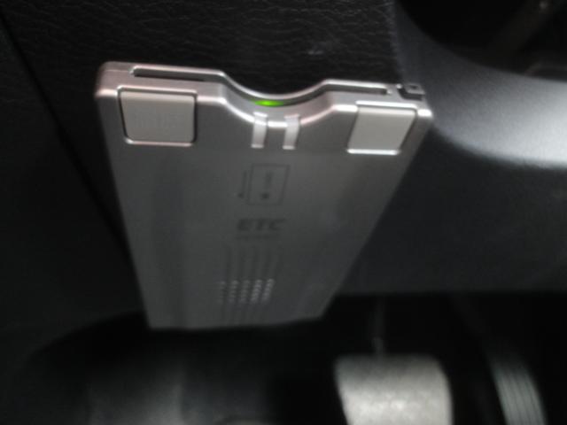 アクセラ ２０Ｅ－スカイアクティブ　スカイアクティブ　プッシュスタート　ナビ　バックカメラ　ＥＴＣ　オートライト　純正１５インチアルミホイール（13枚目）