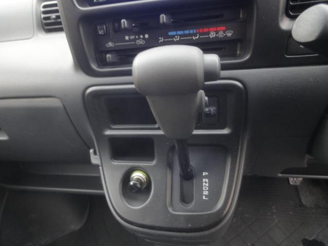 ハイゼットカーゴ クルーズ　パートタイム４ＷＤ　ナビ　地デジ　ＳＤカードへ音楽録音機能　ＥＴＣ　タイミングチェーン（6枚目）