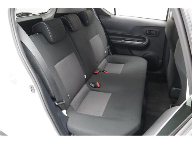 アクア Ｓスタイルブラック　ＡＵＸ端子　バックモニタ－　地デジフルセグ　ナビＴＶ　イモビライザー　ＬＥＤライト　スマートキープッシュスタート　１オーナー　ＥＴＣ付き　Ｗエアバッグ　キーフリ　メモリーナビゲーション　ドラレコ付き（6枚目）