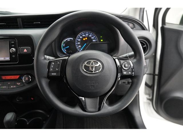 ヴィッツ ハイブリッドＦ　横滑り防止機能　ワンオ－ナ－　盗難防止装置　ＬＥＤヘッドランプ　フルセグＴＶ　バックモニター　ＥＴＣ車載器　ドライブレコーダー　スマートキー　キーレス　パワーステアリング　ミュージックプレイヤー接続可（14枚目）