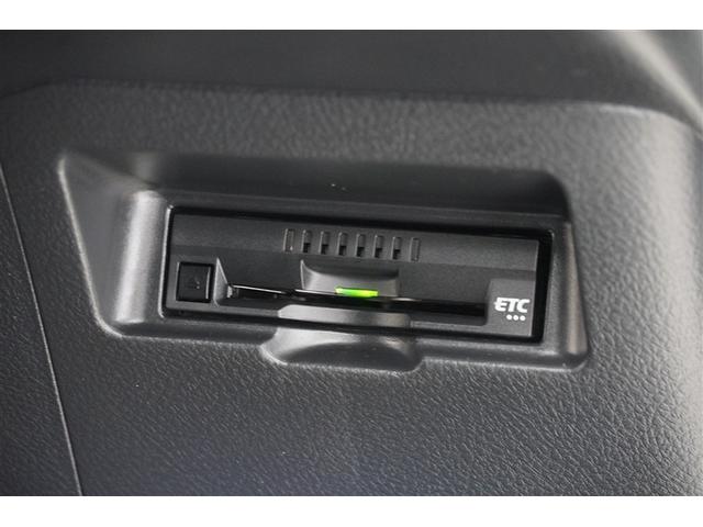 ヴィッツ ハイブリッドＦ　横滑り防止機能　ワンオ－ナ－　盗難防止装置　ＬＥＤヘッドランプ　フルセグＴＶ　バックモニター　ＥＴＣ車載器　ドライブレコーダー　スマートキー　キーレス　パワーステアリング　ミュージックプレイヤー接続可（18枚目）