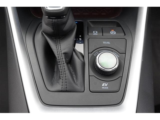 ＲＡＶ４ ハイブリッドＧ　衝突被害軽減装置　ドライブレコーダ　パノラマサンルーフ　ワンオーナ－　バックモニター　地デジＴＶ　ＬＥＤヘッドライト　スマキー　電動シ－ト　ＡＷＤ　ＴＶナビ　パワステ　横滑り防止装置　クルコン　ＡＡＣ（27枚目）