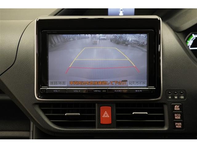 ヴォクシー ハイブリッドＶ　スマートキープッシュスタート　盗難防止アラーム　ＤＶＤ再生可　Ｂモニター　オートクルーズ　Ｗエアバック　ナビＴＶ　ＥＳＣ　ＥＴＣ車載器　リモコンキー　ＰＳ　ＬＥＤヘットライト　運転席エアバック　３列（9枚目）
