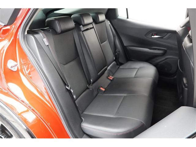 プリウス Ｚ　リアカメラ　プリクラッシュ　試乗車　ＰＷシート　１オーナ　メモリナビ　ＡＣ１００Ｖ電源　ＬＥＤランプ　ナビ・ＴＶ　オートクルーズ　アルミホイール　ＡＣ　運転席エアバッグ　横滑り防止装置　ＥＴＣ付（6枚目）