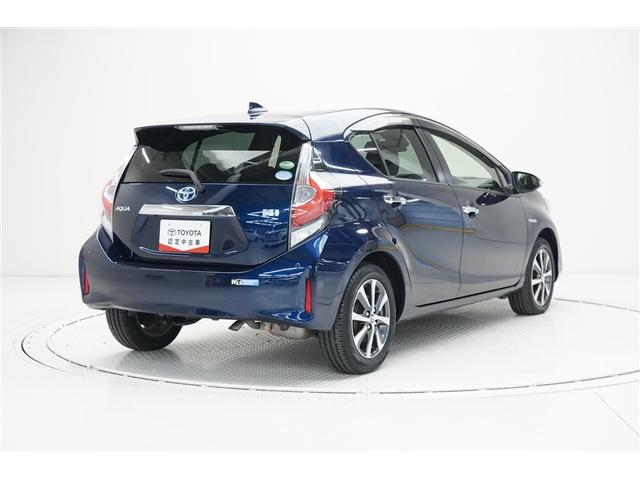 アクア Ｓスタイルブラック　運転席助手席エアバック　セキュリティアラーム　バックモニタ　スマートエントリー　横滑防止　ＡＵＸ接続　ＴＶナビ　Ｄレコ　地デジＴＶ　ＬＥＤ　アルミホイール　ＰＷ　ＡＢＳ　エアコン　運転席エアバック（3枚目）