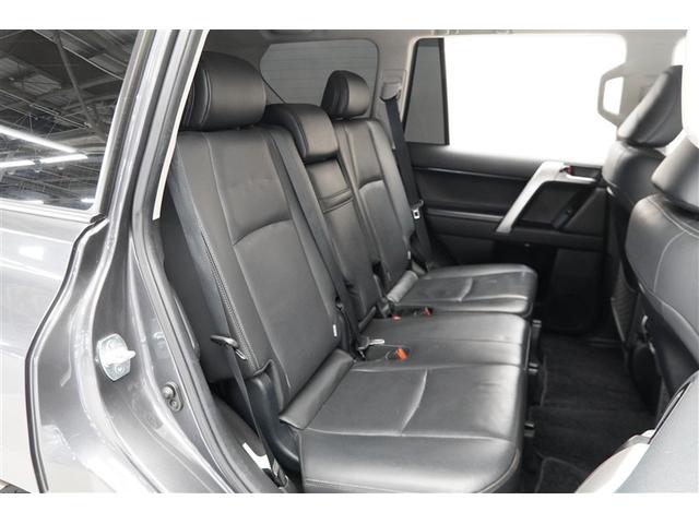 男女問わず座りやすいシートです。