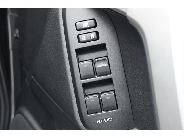 スイッチ一つで窓を開け閉めできるパワーウィンドウスイッチです。