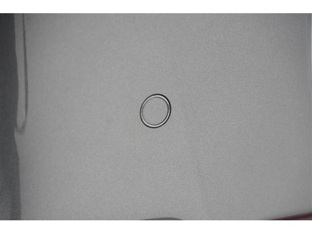 クリアランスソナーは障害物が近づくと、メーター画面でのディスプレイ表示やブザーで知らせてくれる機能がある装置です。