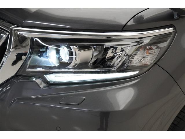 ＬＥＤヘッドライトですので夜間走行の視認性が向上します。また、長寿命・省エネ・点灯の速さ、などのメリットもあります。