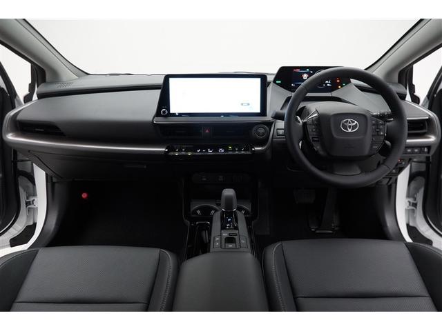 プリウス Ｚ　インテリジェントクリアランスソナー　ＰＷシート　地デジＴＶ　ナビＴＶ　ＡＷ　ＬＥＤヘッドライト　エアコン　バックモニター　ドライブレコーダー　寒冷地仕様車　ＡＣ１００Ｖ　オートクルーズ　４ＷＤ車（4枚目）