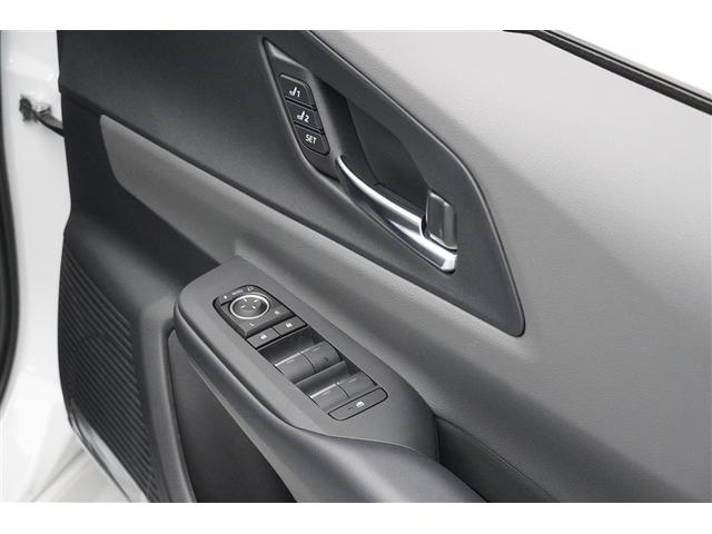 プリウス Ｚ　インテリジェントクリアランスソナー　ＰＷシート　地デジＴＶ　ナビＴＶ　ＡＷ　ＬＥＤヘッドライト　エアコン　バックモニター　ドライブレコーダー　寒冷地仕様車　ＡＣ１００Ｖ　オートクルーズ　４ＷＤ車（24枚目）