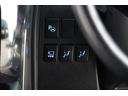 機能性溢れる運転席まわり。使いやすいスイッチ類の配置で運転中のストレスを軽減し楽しくドライブできますよ。