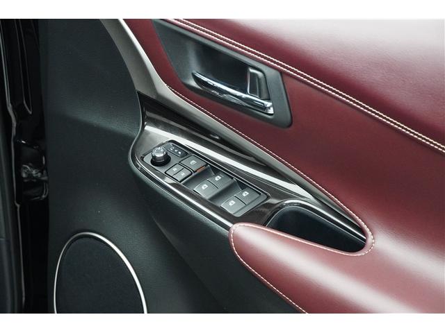 ハリアー エレガンス イモビ PWシート スマ-トキ- サイドエアバッグ クルコン 横滑防止装置 ナビTV メモリナビ ETC車載器 キーレス LEDヘッド フルオートエアコン パワステ メディアプレイヤー接続 ABS(17枚目)