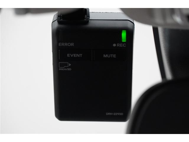 ヴェゼル Ｇ　メモリーナビ　リヤカメラ　アルミ　盗難防止装置　Ｄレコ　ＡＡＣ　オートクルーズコントロール　スマートキ－　キーフリー　ＬＥＤランプ　フルセグ　ＰＷ　ＶＳＡ　Ｗエアバッグ　ナビ＆ＴＶ　パワーステアリング（12枚目）