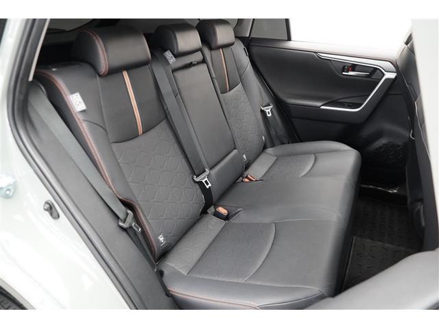 RAV4 ハイブリッドアドベンチャー LEDヘッドライト TV エアバッグ ABS 衝突軽減システム クルーズコントロール アルミホイール 横滑り防止 ワンオ-ナ- キーレス 盗難防止装置 ミュージックプレイヤー接続可 ドライブレコーダー(7枚目)