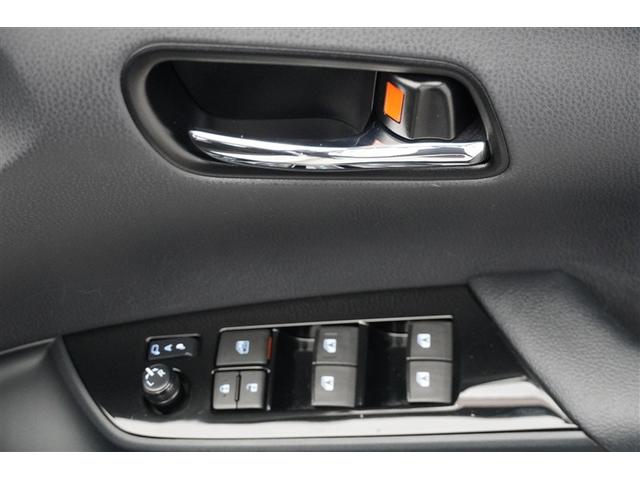 プリウス Ａ　衝突軽減ブレーキシステム　Ｂモニタ　ＬＥＤヘッド　クルーズコントロール　セキュリティー　スマートキー　パワーステアリング　ＥＴＣ　１オーナー　アルミホイル　オートエアコン　ＳＲＳ　ＡＢＳ　キーレス（29枚目）