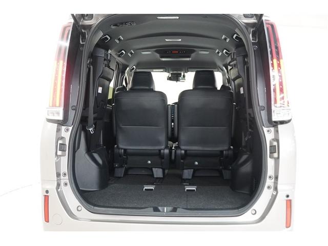 エスクァイア ハイブリッドＧｉ　Ｒカメラ　ＡＡＣ　ナビ＆ＴＶ　リアエアコン　地デジ　クルーズコントロール　ＬＥＤライト　キーレスエントリー　スマートキー付　ＤＶＤ再生可　エアバック　横滑防止装置　ドライブレコーダー　盗難防止システム（12枚目）