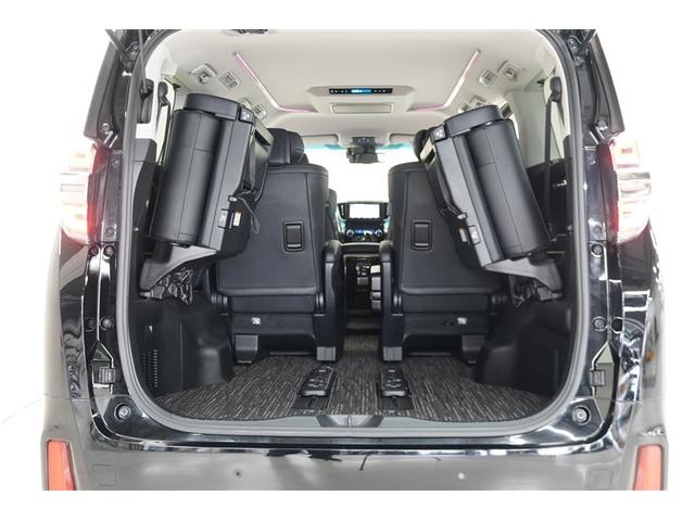 �R��ڂ����E�ɒ��ˏグ��^�C�v�ł��B�����^�b�`�ŃX�C�X�C�ƒ��ˏオ��̂ŏ����ł��ȒP�Ɋi�[����ł��܂��̂ł����S����