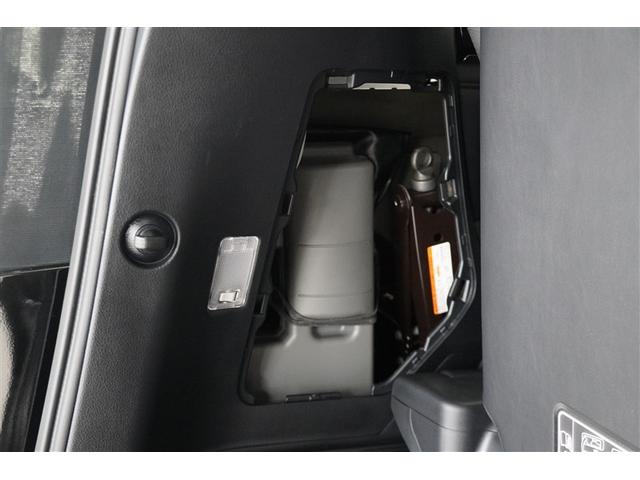 �������̎��̃p���N�C���L�b�g�B��C�o���u�ɖ�܂����ēd���R���v���b�T�ŋ�C�𑗂荞�ނ����Ȃ̂Ŋ댯�ȍ�Ƃ�̗͂����Ȃ��Ă��݂܂��B�ł��������܂ŉ��}���u�̈ז{�C�����K�v�ł��B