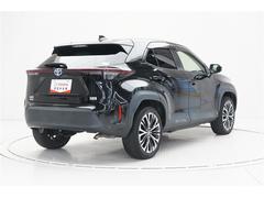 後続車から視認性の良いストップランプの配置で追突抑制になります。 3