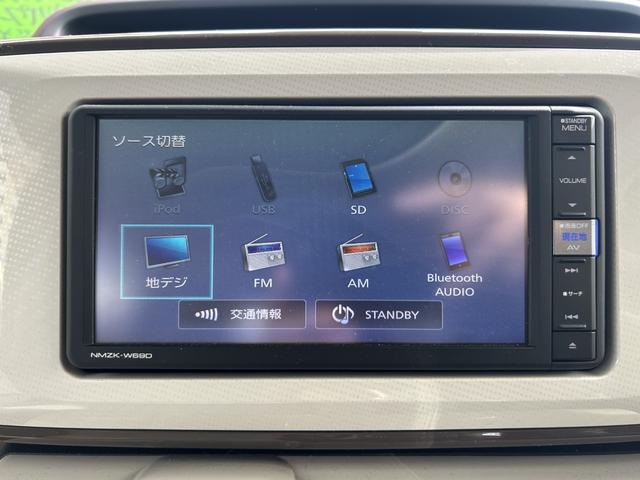 ムーヴキャンバス Ｇメイクアップリミテッド　ＳＡＩＩＩ　禁煙車　スマアシ　純正フルセグＤＶＤ＆Ｂｌｕｅｔｏｏｔｈナビ　全方位カメラ　ドラレコ　ＬＥＤオートライト＆フォグ　プッシュスタート＆スマートキー　両側パワスラ　ＵＳｂソケット２口（11枚目）