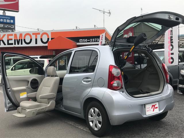 X 福祉車両 ウェルキャブ車 助手席電動リフトアップシート(2枚目)