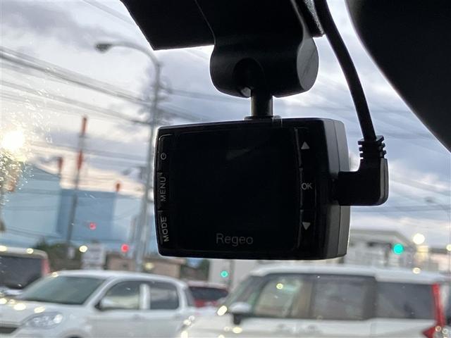 ���ł͕K���i�ƂȂ����h���C�u���R�[�_�[���t���Ă܂���