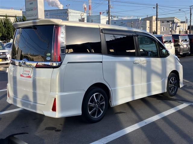 ノア Ｓｉ　ダブルバイビーＩＩ　フルセグ　メモリーナビ　ＤＶＤ再生　後席モニター　バックカメラ　衝突被害軽減システム　ＥＴＣ　ドラレコ　両側電動スライド　ＬＥＤヘッドランプ　ウオークスルー　乗車定員７人　３列シート　ワンオーナー（22枚目）