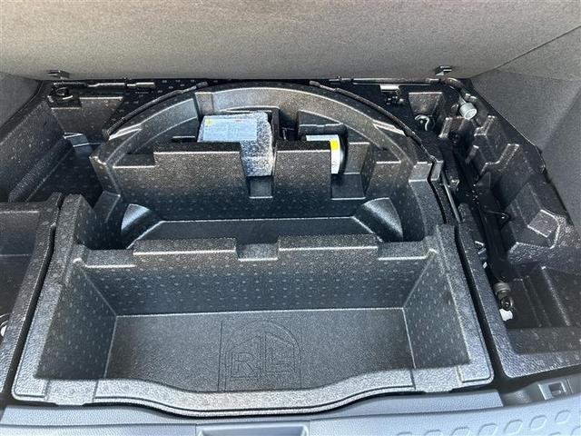 C-HR G フルセグ メモリーナビ DVD再生 バックカメラ 衝突被害軽減システム ETC LEDヘッドランプ ワンオーナー フルエアロ 記録簿(13枚目)