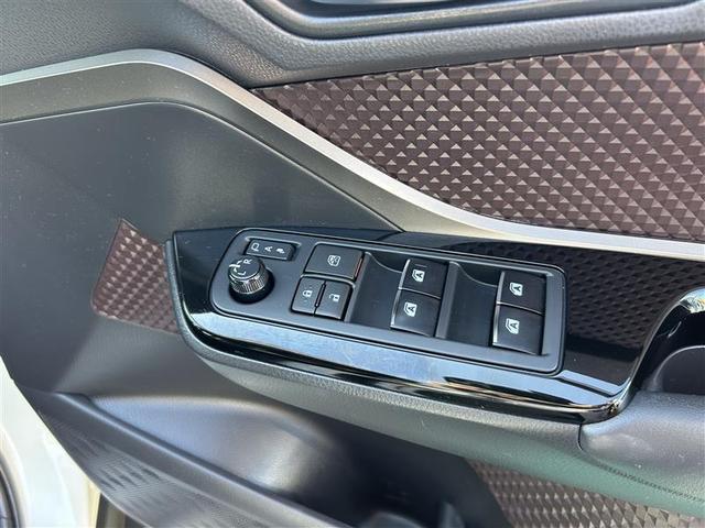 C-HR G フルセグ メモリーナビ DVD再生 バックカメラ 衝突被害軽減システム ETC LEDヘッドランプ ワンオーナー フルエアロ 記録簿(18枚目)