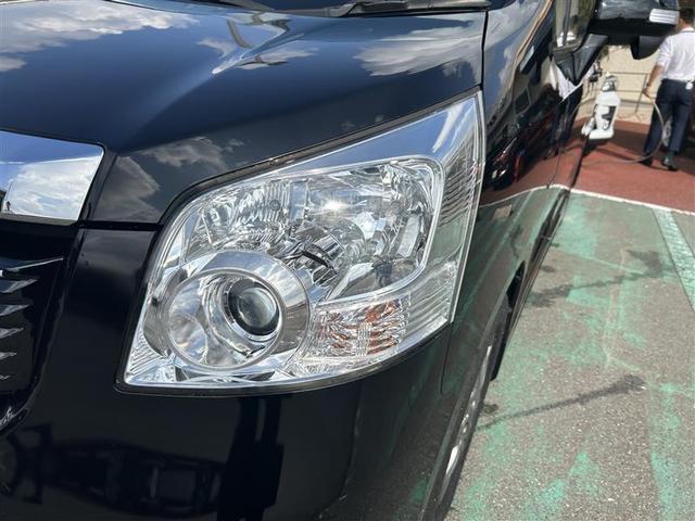 ノア Ｘ　Ｌセレクション　フルセグ　ＨＤＤナビ　ＤＶＤ再生　後席モニター　バックカメラ　ＥＴＣ　両側電動スライド　ＨＩＤヘッドライト　ウオークスルー　乗車定員８人　３列シート　ワンオーナー　フルエアロ　記録簿（5枚目）