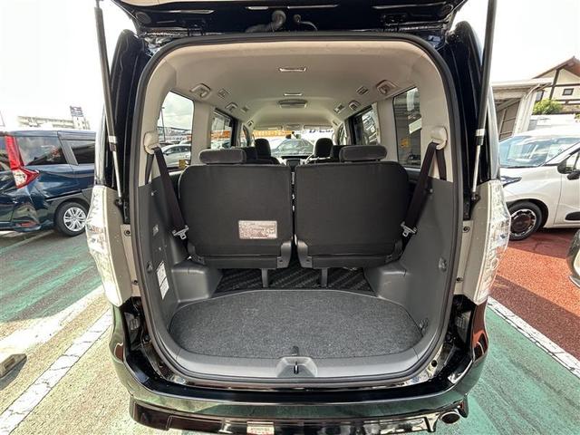 ノア Ｘ　Ｌセレクション　フルセグ　ＨＤＤナビ　ＤＶＤ再生　後席モニター　バックカメラ　ＥＴＣ　両側電動スライド　ＨＩＤヘッドライト　ウオークスルー　乗車定員８人　３列シート　ワンオーナー　フルエアロ　記録簿（11枚目）