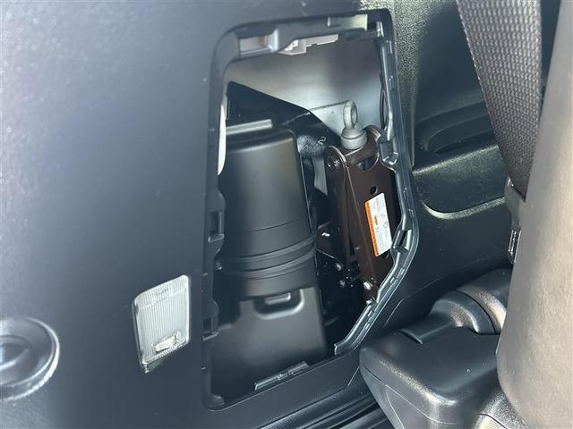 アルファード 2.5S タイプゴールド サンルーフ フルセグ メモリーナビ DVD再生 後席モニター バックカメラ 衝突被害軽減システム ETC 両側電動スライド LEDヘッドランプ 乗車定員7人 3列シート フルエアロ 記録簿(16枚目)