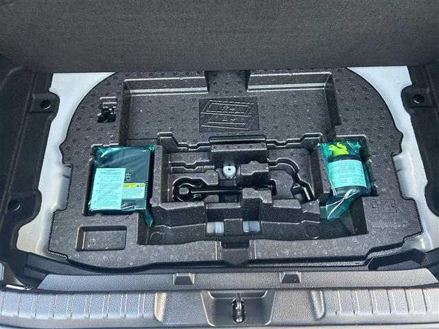 タイヤパンク修理キット付きです☆