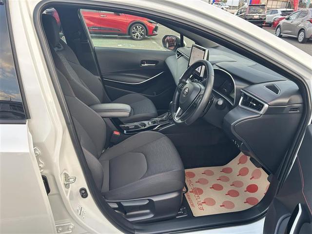 運転席も見てみましょう♪