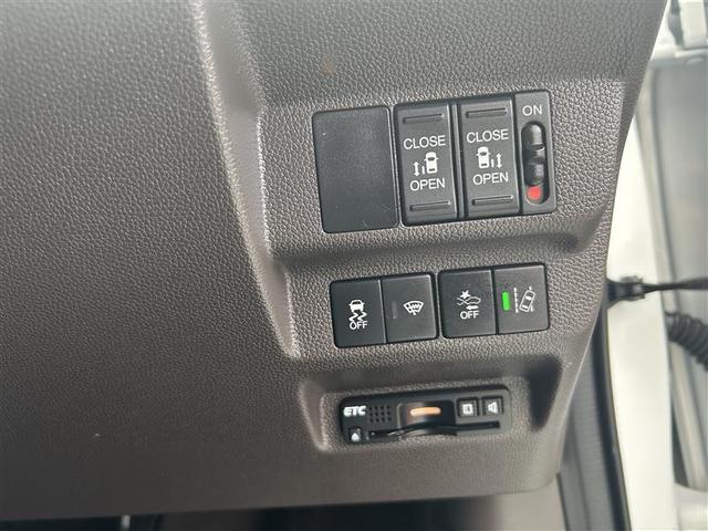 フリード G・ホンダセンシング フルセグ メモリーナビ DVD再生 バックカメラ 衝突被害軽減システム ETC 両側電動スライド LEDヘッドランプ ウオークスルー 乗車定員6人 3列シート ワンオーナー 記録簿(12枚目)