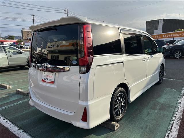 ノア Si フルセグ メモリーナビ DVD再生 後席モニター バックカメラ ETC 両側電動スライド LEDヘッドランプ ウオークスルー 乗車定員7人 3列シート ワンオーナー アイドリングストップ(25枚目)