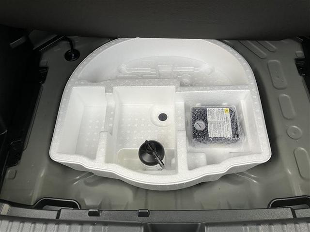 ヤリスクロス ハイブリッドZ バックカメラ 衝突被害軽減システム ETC LEDヘッドランプ ワンオーナー 記録簿(9枚目)