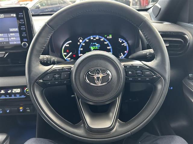 ヤリスクロス ハイブリッドZ バックカメラ 衝突被害軽減システム ETC LEDヘッドランプ ワンオーナー 記録簿(14枚目)