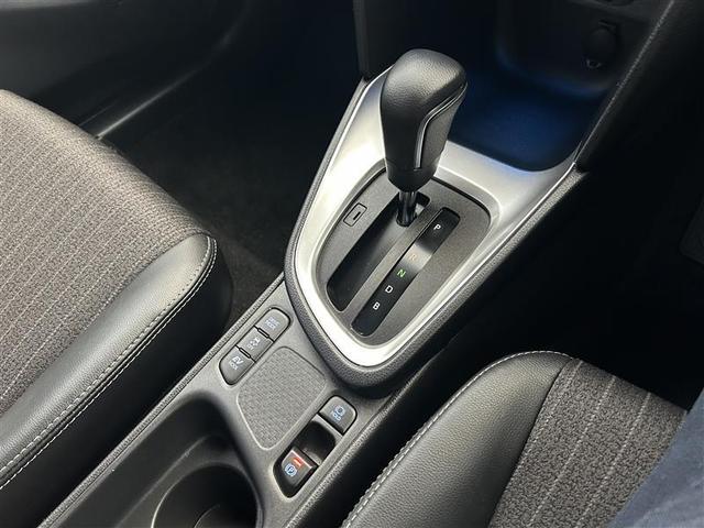 ヤリスクロス ハイブリッドZ バックカメラ 衝突被害軽減システム ETC LEDヘッドランプ ワンオーナー 記録簿(25枚目)