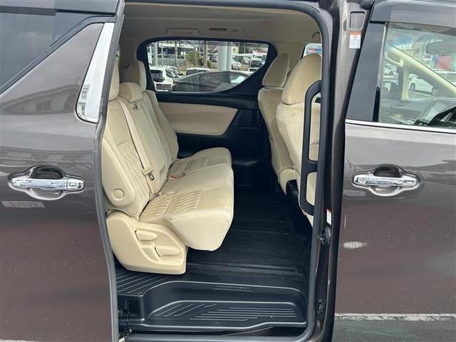 アルファード ２．５Ｘ　フルセグ　ＤＶＤ再生　バックカメラ　衝突被害軽減システム　ＥＴＣ　両側電動スライド　ＬＥＤヘッドランプ　乗車定員８人　３列シート　ワンオーナー　記録簿（16枚目）