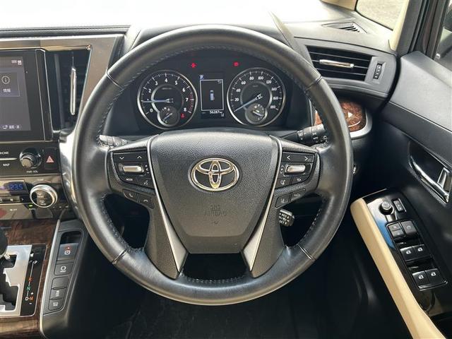 アルファード ２．５Ｘ　フルセグ　ＤＶＤ再生　バックカメラ　衝突被害軽減システム　ＥＴＣ　両側電動スライド　ＬＥＤヘッドランプ　乗車定員８人　３列シート　ワンオーナー　記録簿（17枚目）