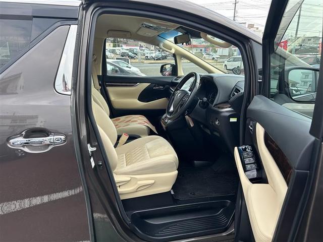 アルファード ２．５Ｘ　フルセグ　ＤＶＤ再生　バックカメラ　衝突被害軽減システム　ＥＴＣ　両側電動スライド　ＬＥＤヘッドランプ　乗車定員８人　３列シート　ワンオーナー　記録簿（18枚目）