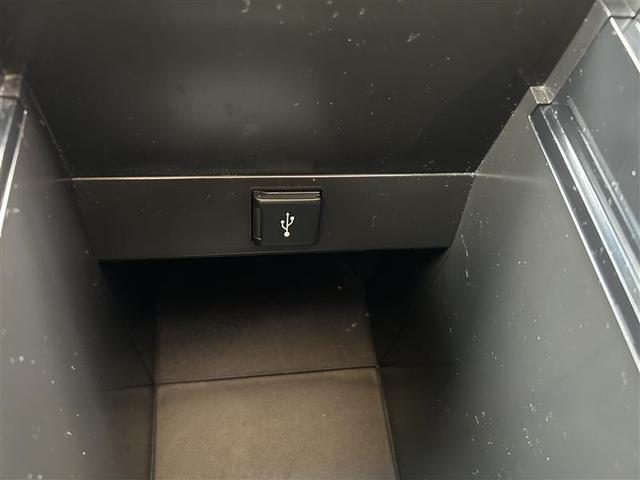 アルファード ２．５Ｘ　フルセグ　ＤＶＤ再生　バックカメラ　衝突被害軽減システム　ＥＴＣ　両側電動スライド　ＬＥＤヘッドランプ　乗車定員８人　３列シート　ワンオーナー　記録簿（31枚目）