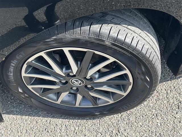 Si フルセグ メモリーナビ DVD再生 バックカメラ ETC 両側電動スライド LEDヘッドランプ ウオークスルー 乗車定員7人 3列シート ワンオーナー フルエアロ 記録簿 アイドリングストップ(17枚目)