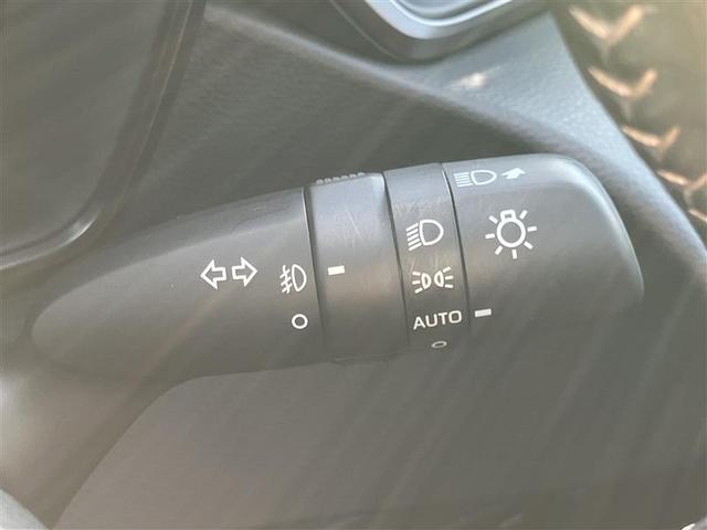 カローラツーリング ダブルバイビー　フルセグ　メモリーナビ　バックカメラ　衝突被害軽減システム　ＥＴＣ　ＬＥＤヘッドランプ　ワンオーナー　記録簿（33枚目）