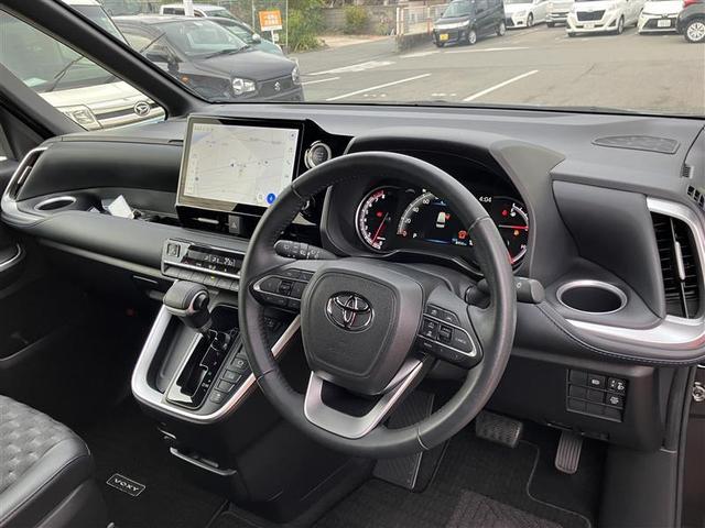 ヴォクシー Ｓ－Ｚ　フルセグ　メモリーナビ　バックカメラ　衝突被害軽減システム　ＥＴＣ　両側電動スライド　ＬＥＤヘッドランプ　乗車定員７人　３列シート　ワンオーナー　記録簿（23枚目）